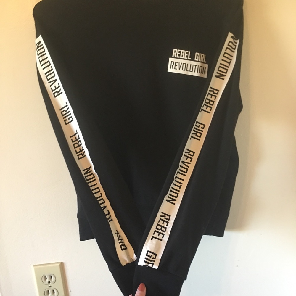Divided | RGR Sweatshirt [5 for $15] - Picture 4 of 8
